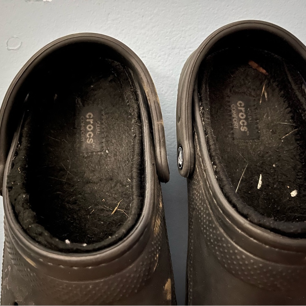Black Fleece Lined Crocs size 8 - Picture 2 of 6